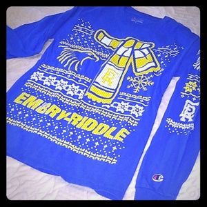 3/$20🌠 ✈️Embry-Riddle long sleeved  X-mas tee 🦅